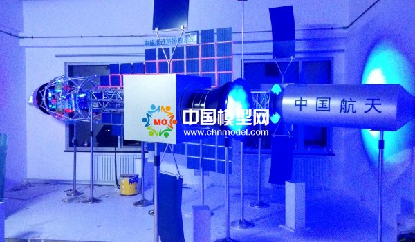 航天設(shè)備模型