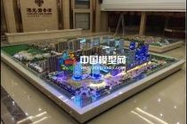 建筑模型是沙盤(pán)的一個(gè)部分，沙盤(pán)模型內(nèi)容更廣
